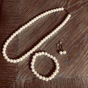 Pearl Set